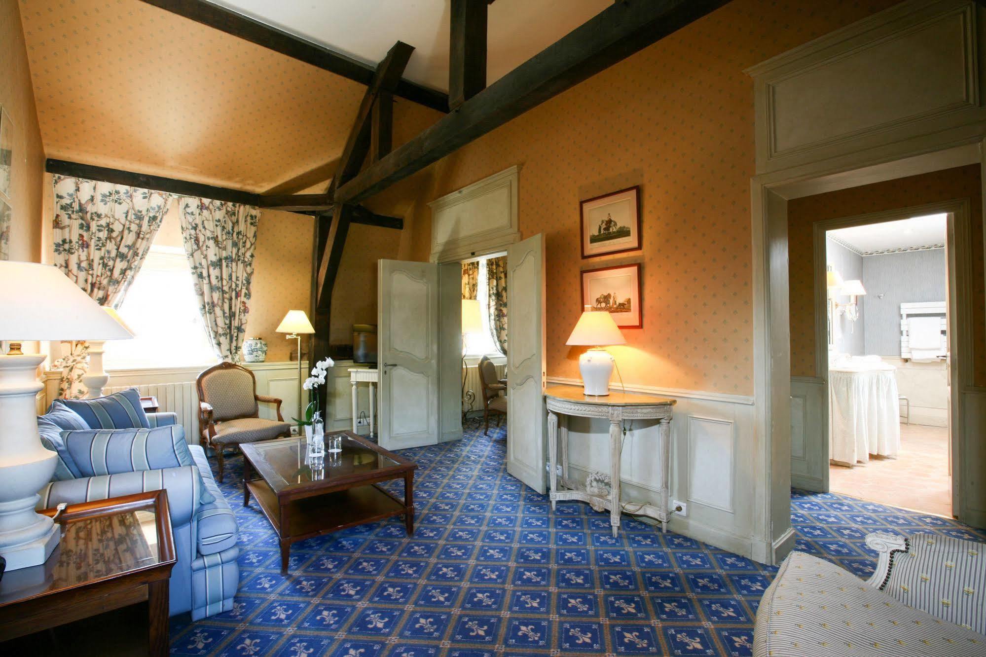 Chateau De Courcelles - Relais & Chateaux Esterno foto