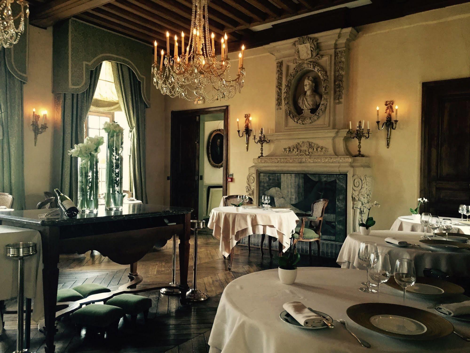 Chateau De Courcelles - Relais & Chateaux Esterno foto
